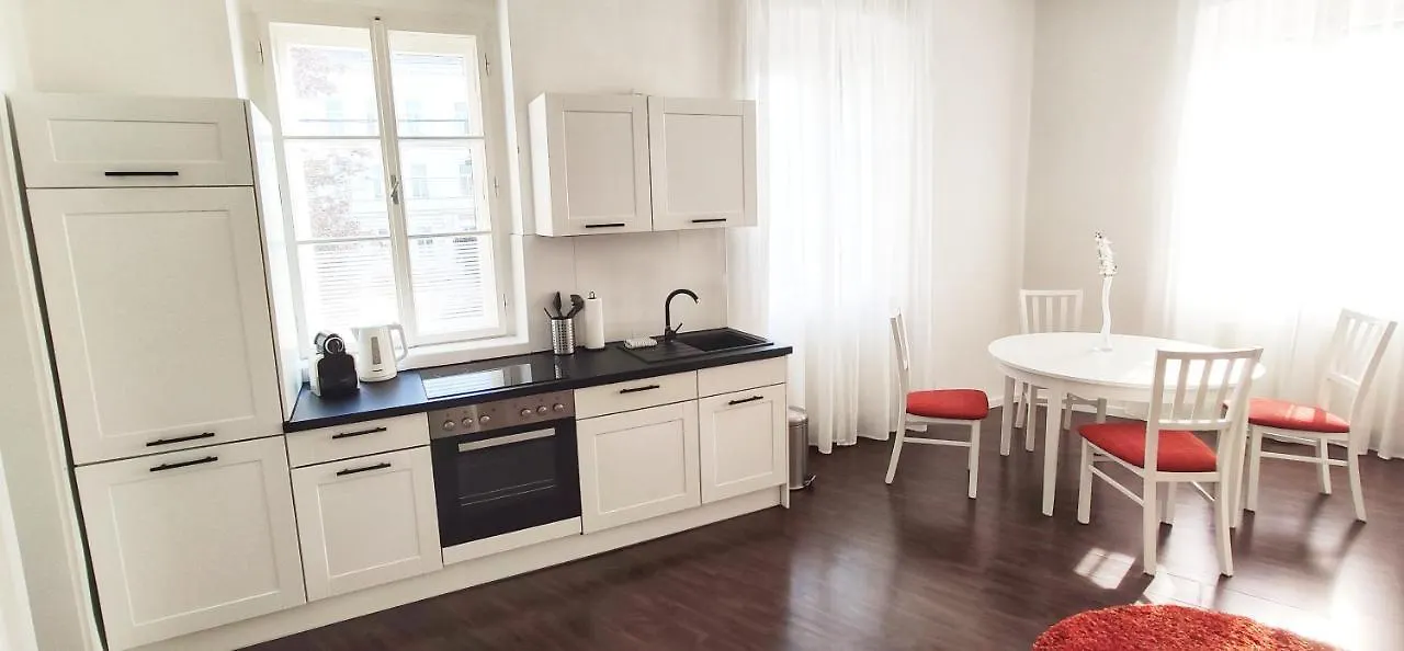 Helle Zweiraumwohnung In Wohngebiet Wien Österreich